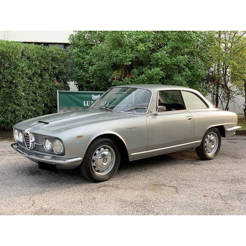 Alfa Romeo Sprint 2600